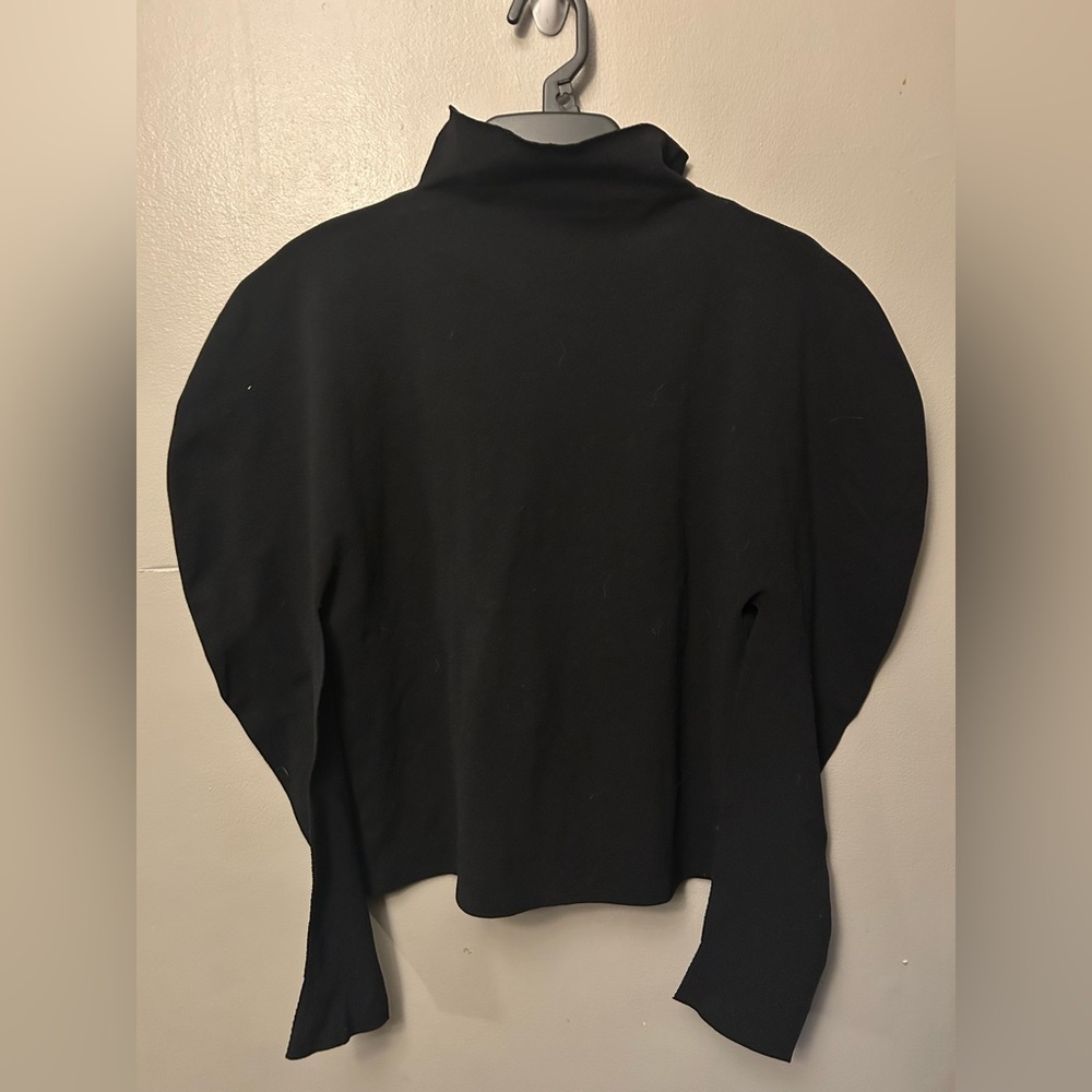Fabletics shirt - black Ruby SculptKnit® Open Back Long-Sleeve NWT - Picture 4 of 11